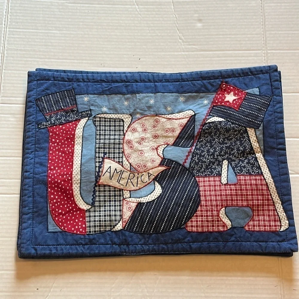 VTG-handmade in USA-USA America placemats set a four. Red white and blue.